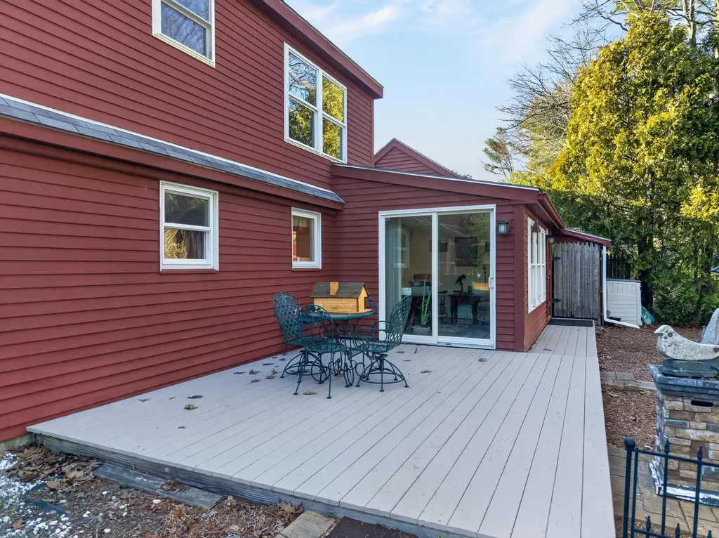 84 Willow Grove Road Brunswick ME 04011