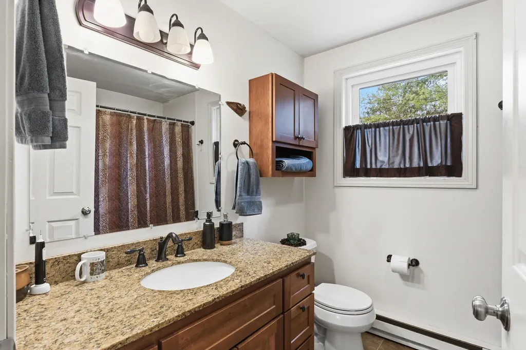 84 Willow Grove Road Brunswick ME 04011