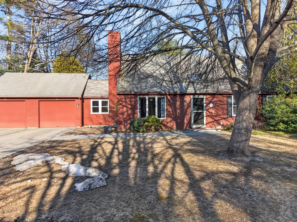 84 Willow Grove Road Brunswick ME 04011