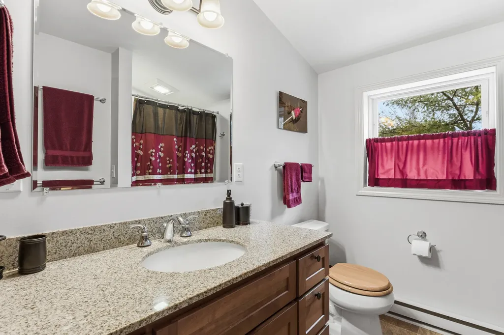 84 Willow Grove Road Brunswick ME 04011