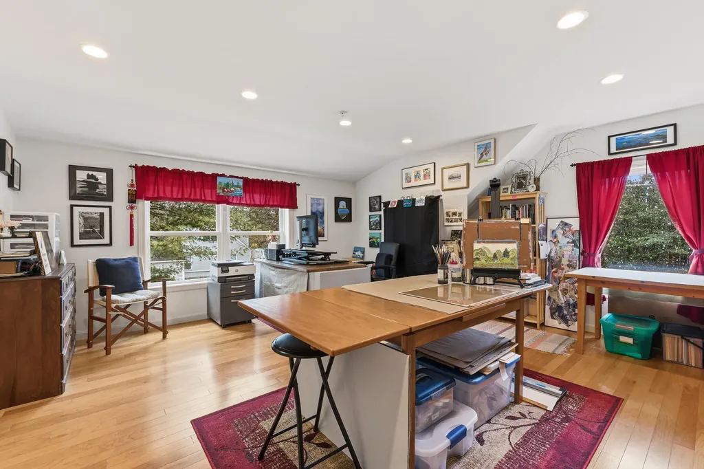 84 Willow Grove Road Brunswick ME 04011