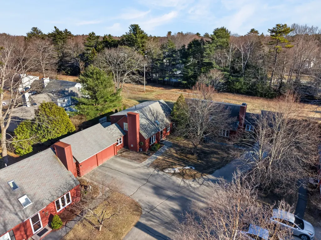 84 Willow Grove Road Brunswick ME 04011