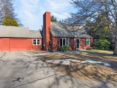 84 Willow Grove Road Brunswick ME 04011
