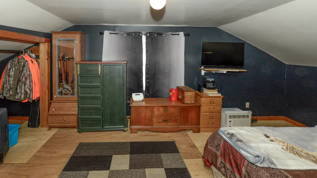 513 S High Street Bridgton ME 04009