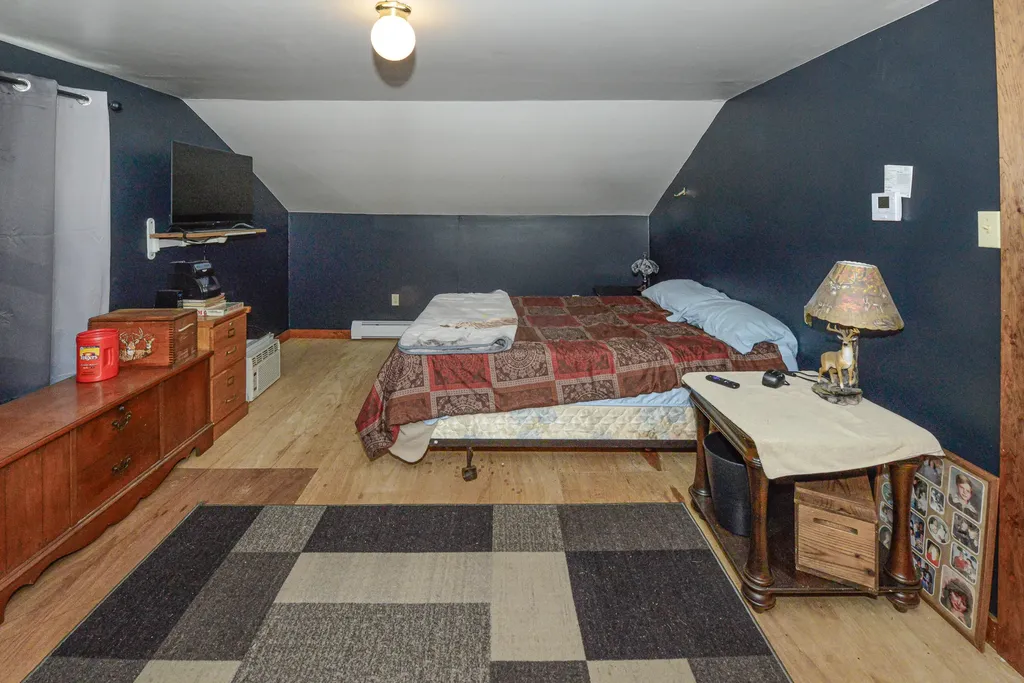 513 S High Street Bridgton ME 04009