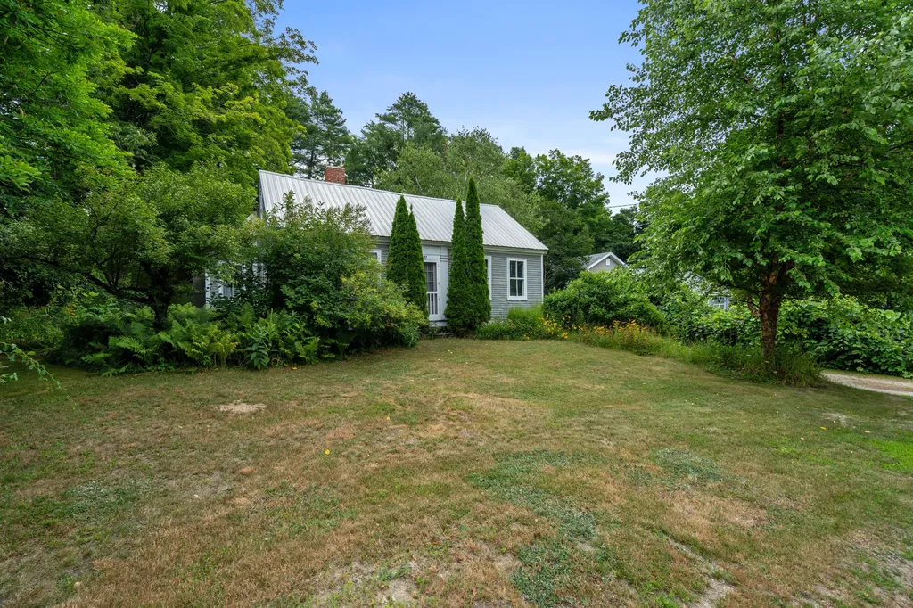 11 Harrison Road Bridgton ME 04009