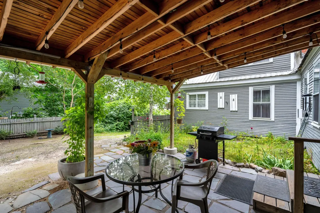 11 Harrison Road Bridgton ME 04009