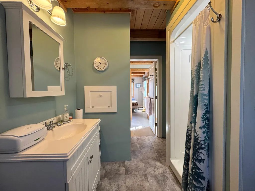 643 Averill Road Prentiss Twp T7 R3 Nbpp ME 04487