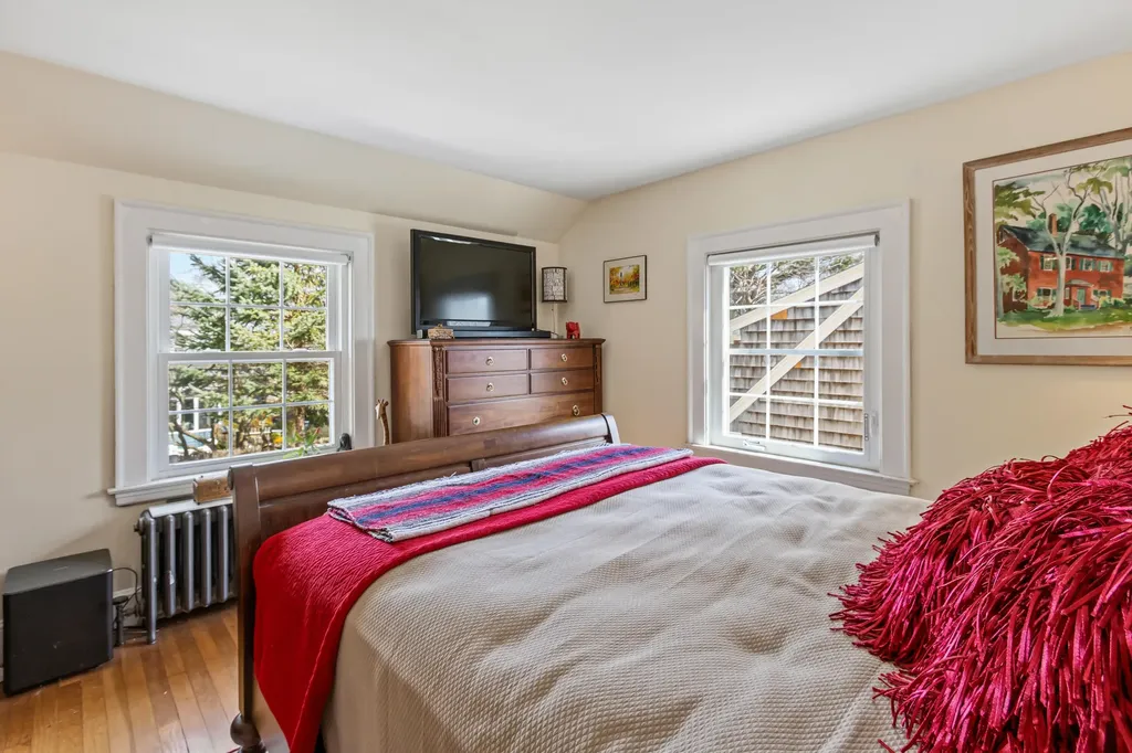 12 Reg Roc Road Falmouth ME 04105