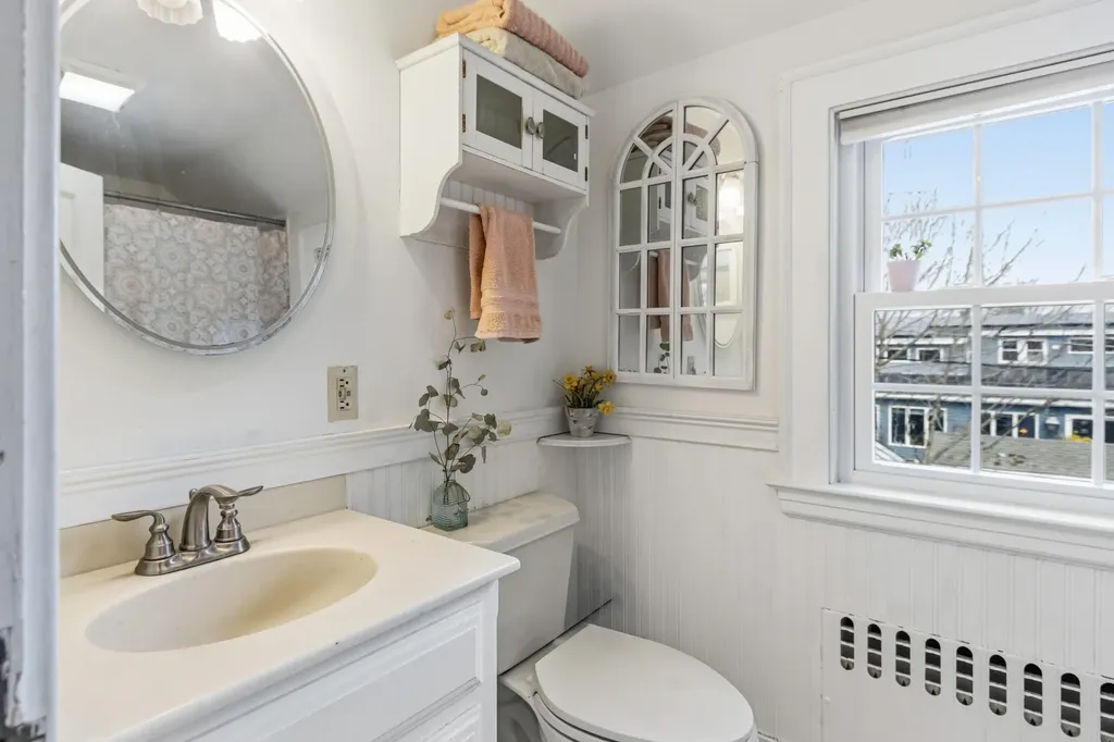 12 Reg Roc Road Falmouth ME 04105