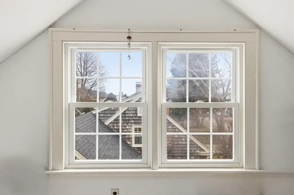 12 Reg Roc Road Falmouth ME 04105