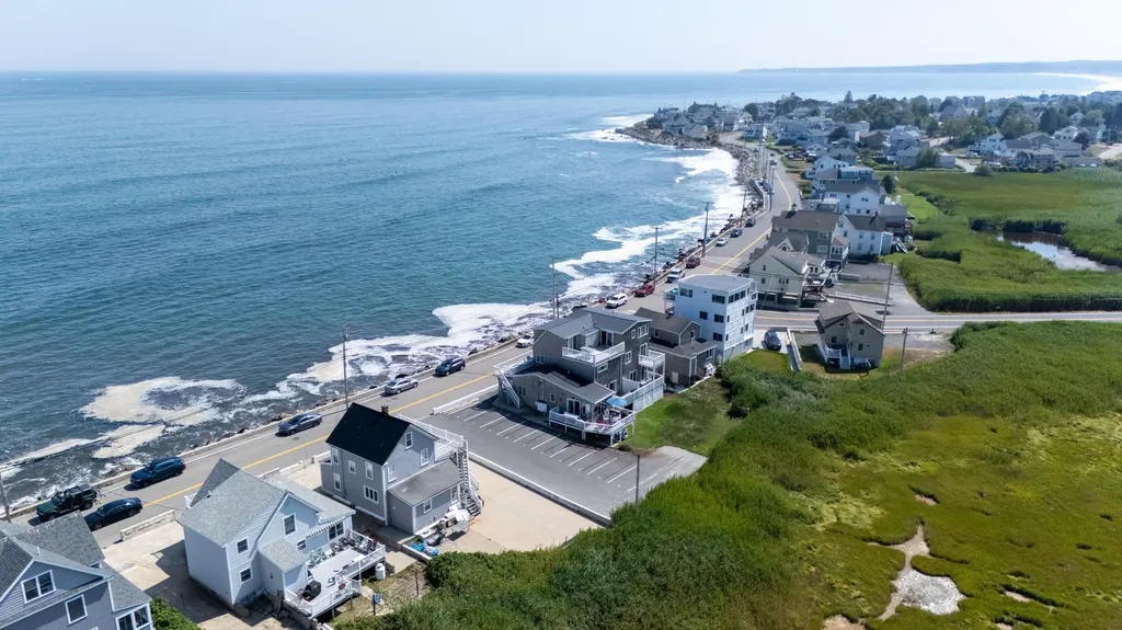 371 Webhannet Drive Wells ME 04090
