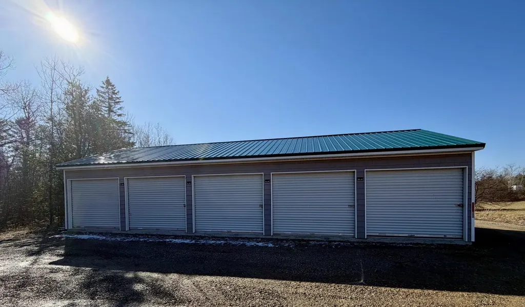 112 River Road Detroit ME 04929