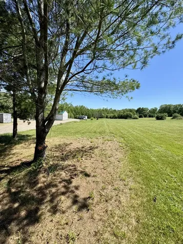 112 River Road Detroit ME 04929