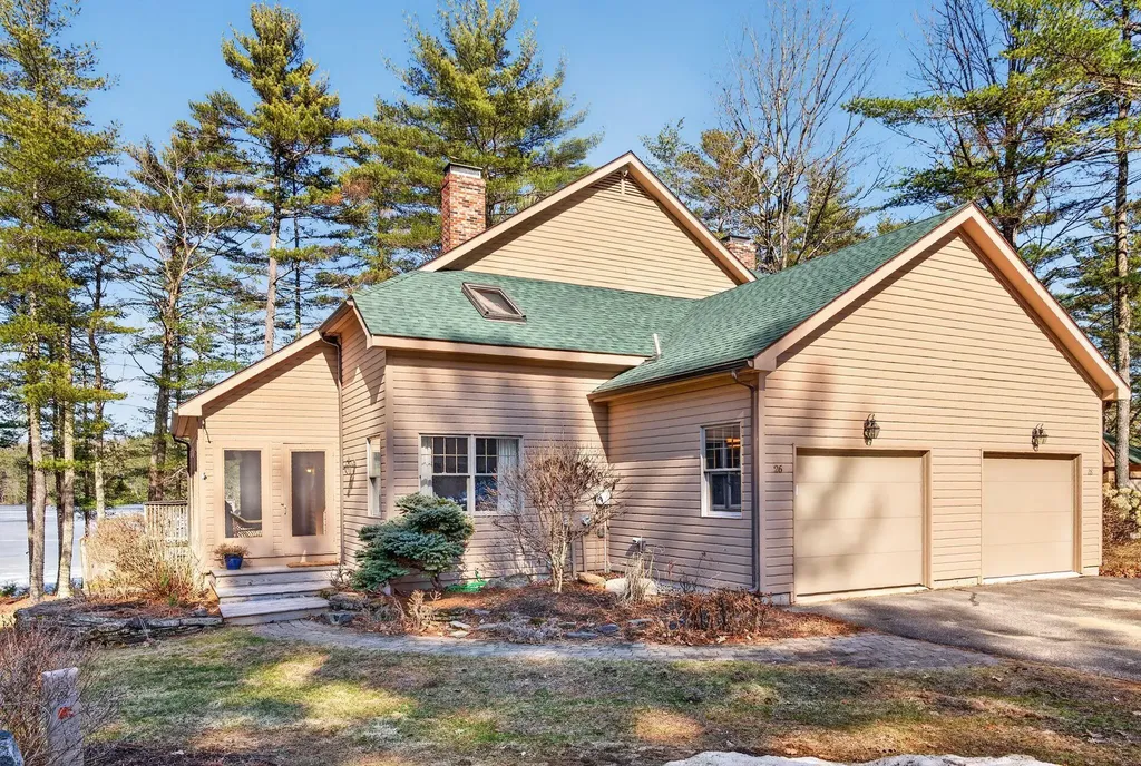 26 E East Beach Road Casco ME 04015