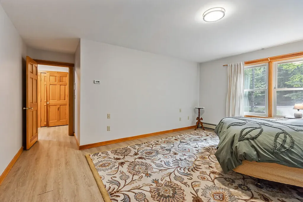 9 Tracy Cove Circle Rome ME 04963