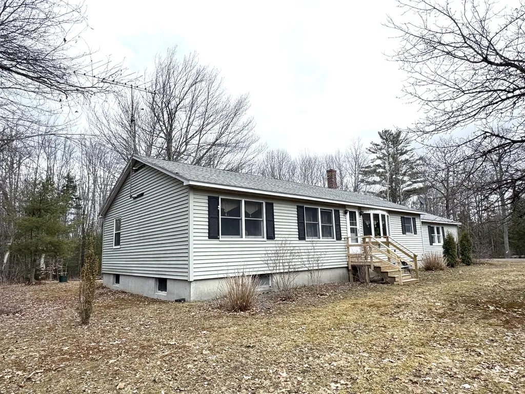 661 Mercer Road Norridgewock ME 04957