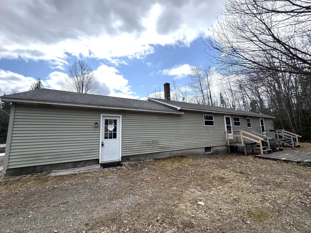 661 Mercer Road Norridgewock ME 04957
