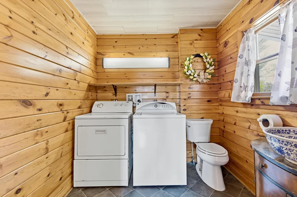 33 John Clark Road Dayton ME 04005