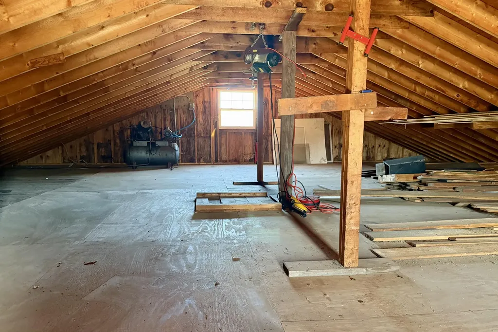 33 John Clark Road Dayton ME 04005