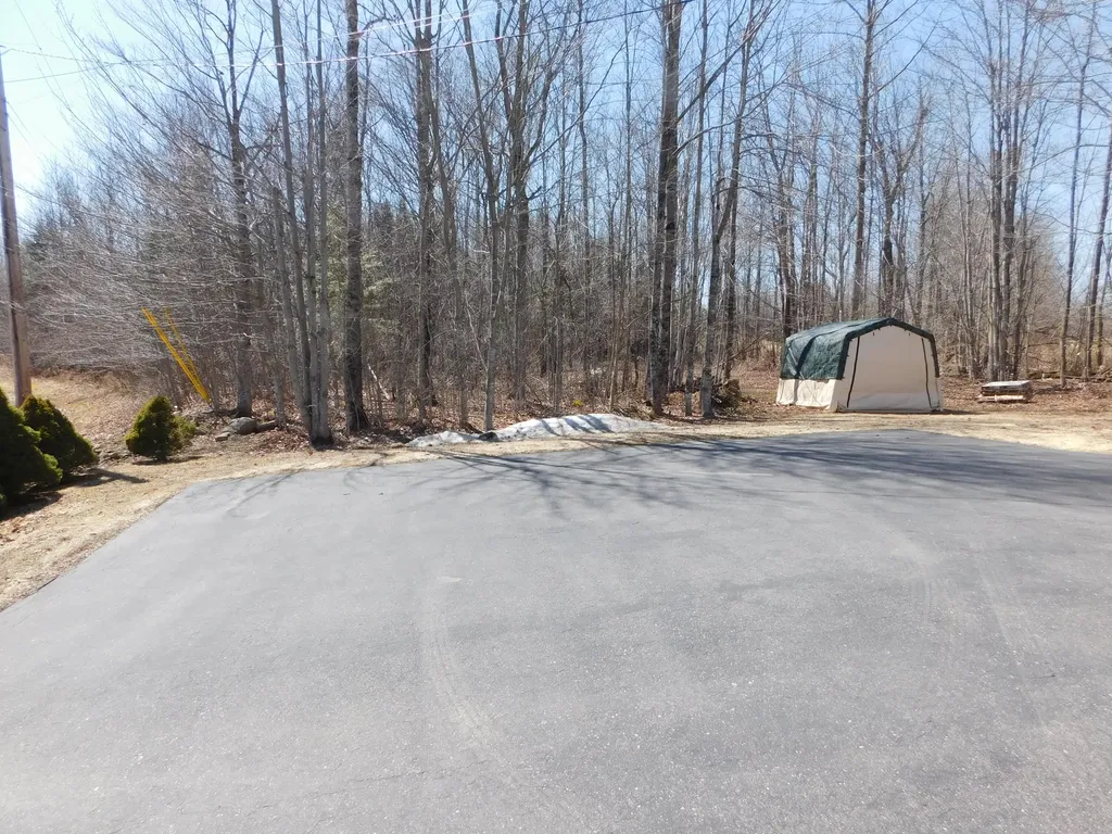 10 Bruce Road Corinth ME 04427