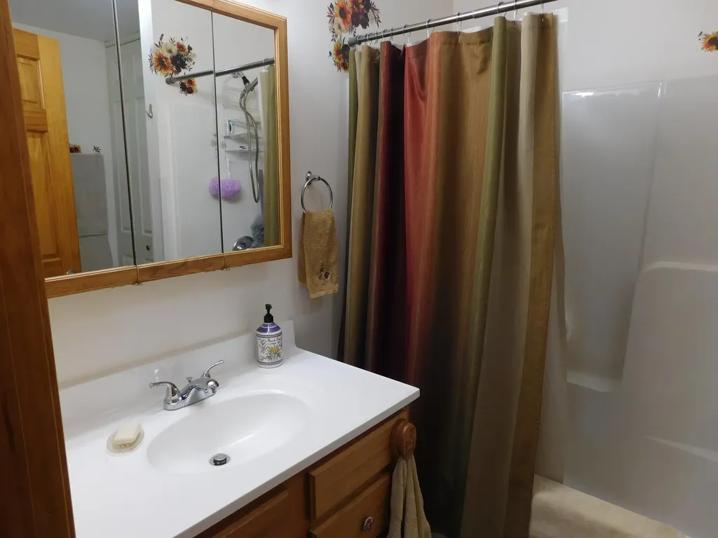 10 Bruce Road Corinth ME 04427