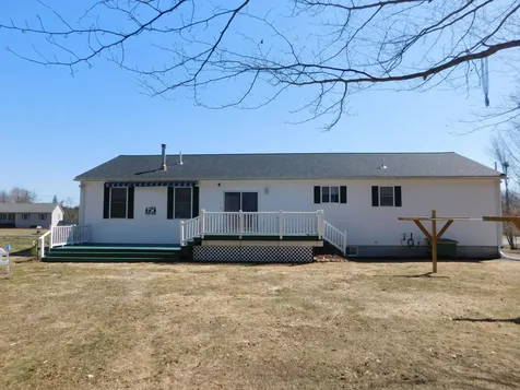 10 Bruce Road Corinth ME 04427
