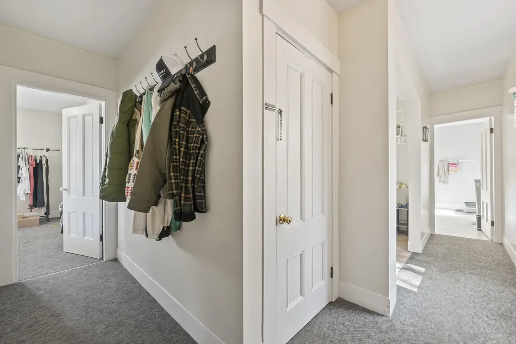 14 Swan Street Augusta ME 04330