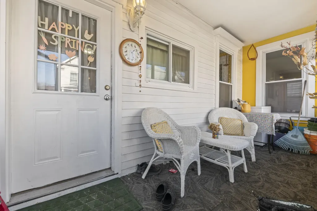 14 Swan Street Augusta ME 04330