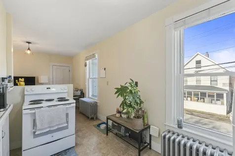 14 Swan Street Augusta ME 04330