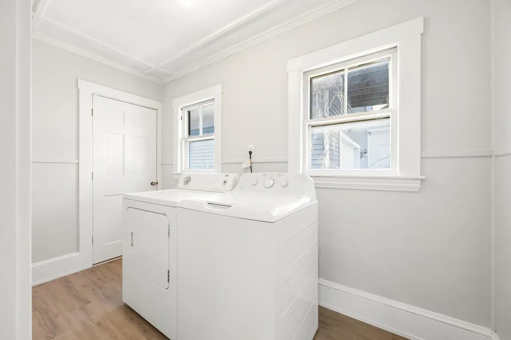 22 Ash Street Waterville ME 04901