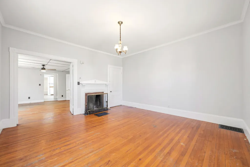 22 Ash Street Waterville ME 04901