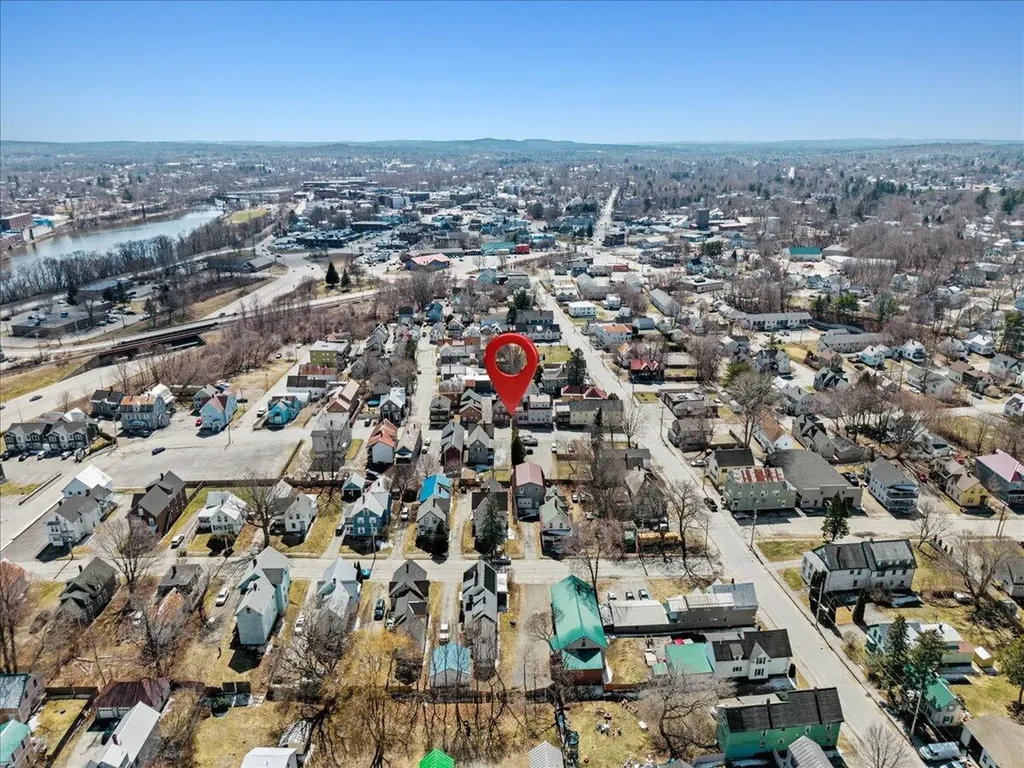 22 Ash Street Waterville ME 04901