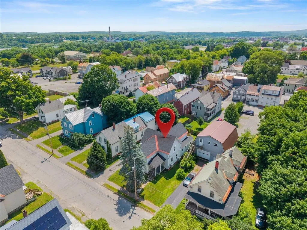 22 Ash Street Waterville ME 04901