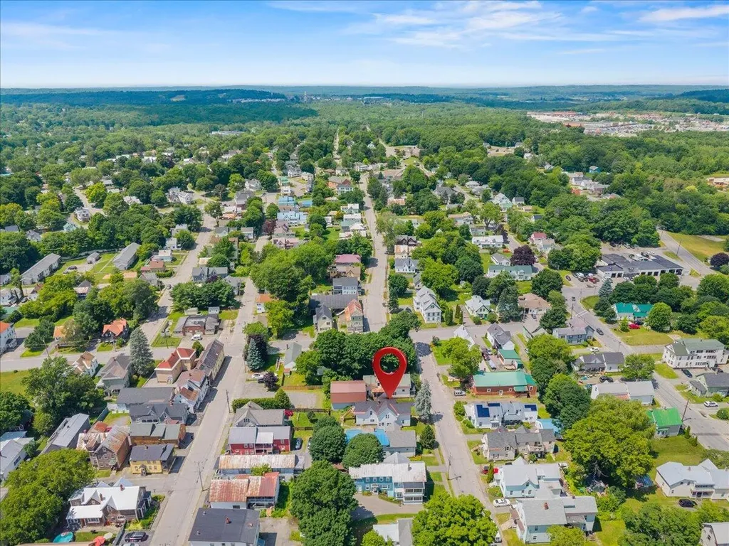 22 Ash Street Waterville ME 04901