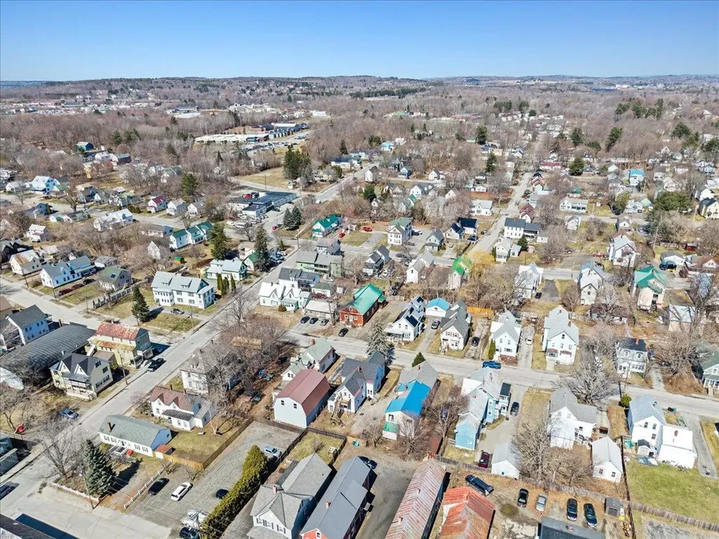 22 Ash Street Waterville ME 04901
