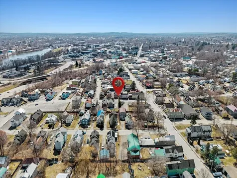 22 Ash Street Waterville ME 04901