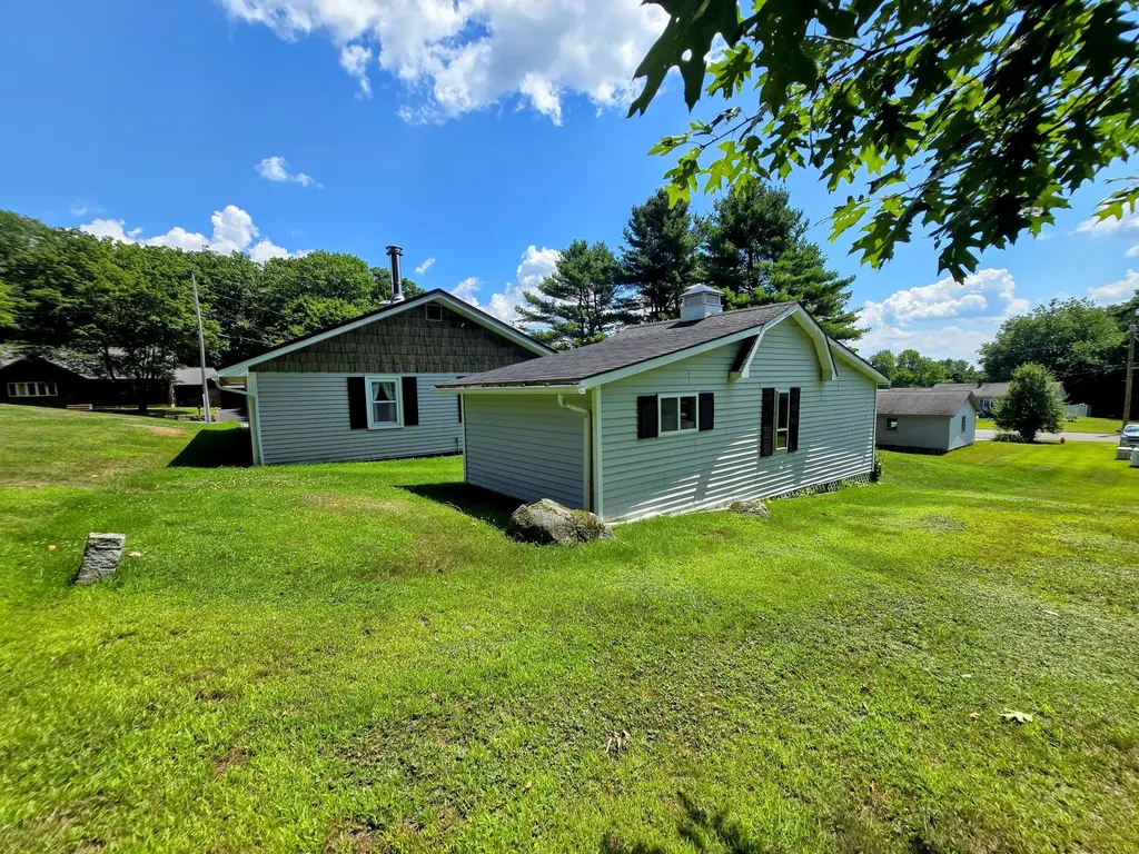 4 Woodsdale Drive Jay ME 04239