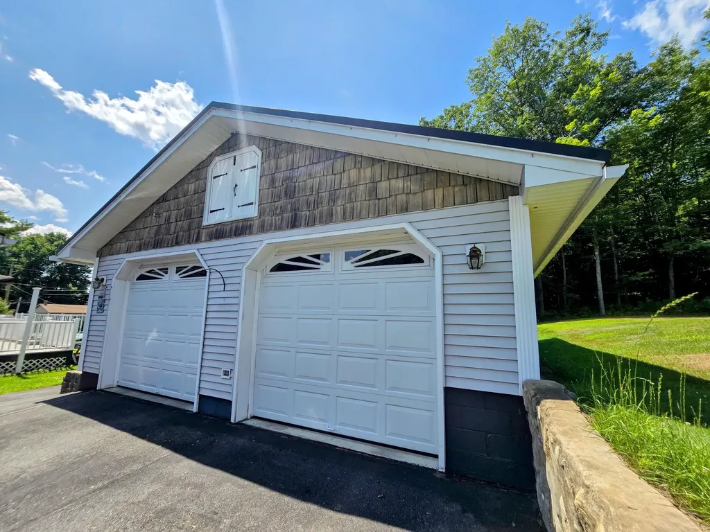 4 Woodsdale Drive Jay ME 04239