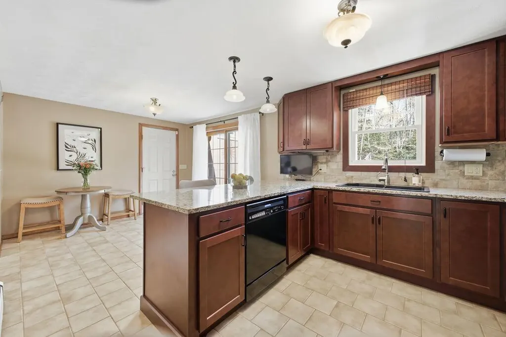 139 Albion Road Windham ME 04062