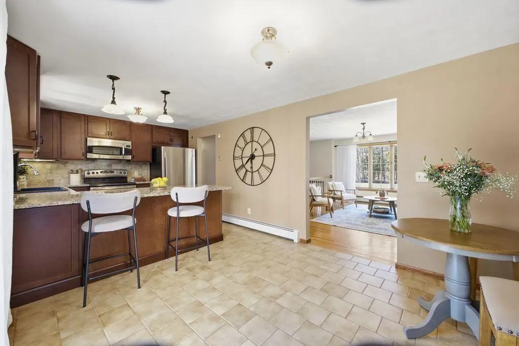 139 Albion Road Windham ME 04062