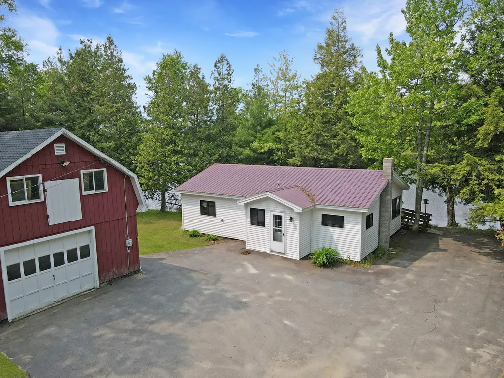 218 Hay Road Hudson ME 04449