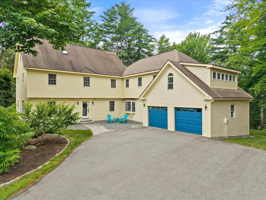 43 Darling Parke Drive Bangor ME 04401