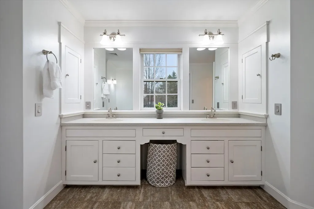 43 Darling Parke Drive Bangor ME 04401