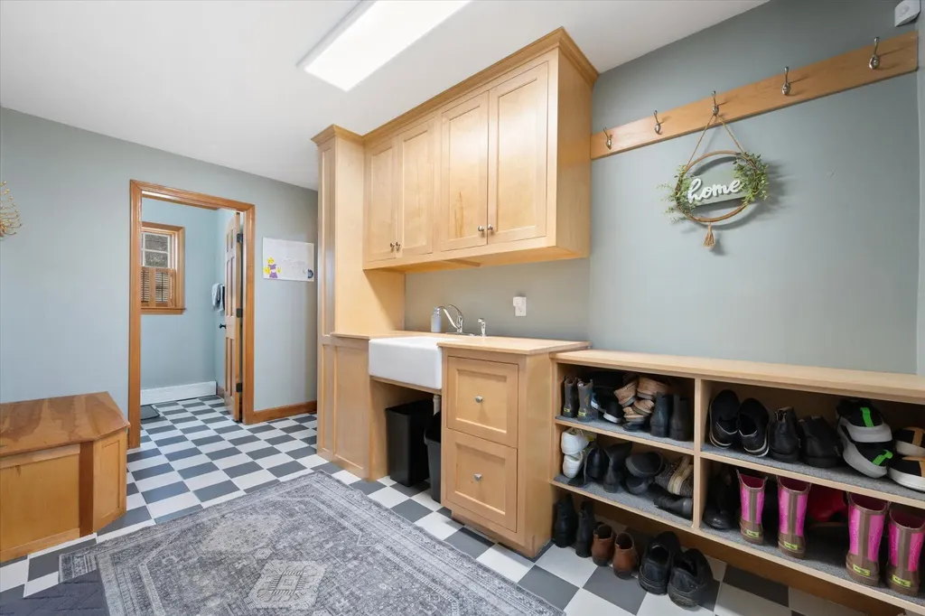 43 Darling Parke Drive Bangor ME 04401