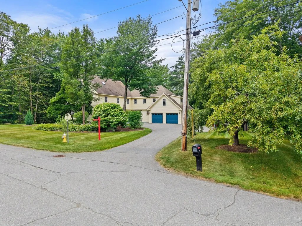 43 Darling Parke Drive Bangor ME 04401