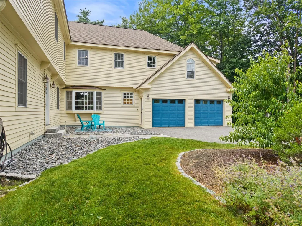 43 Darling Parke Drive Bangor ME 04401