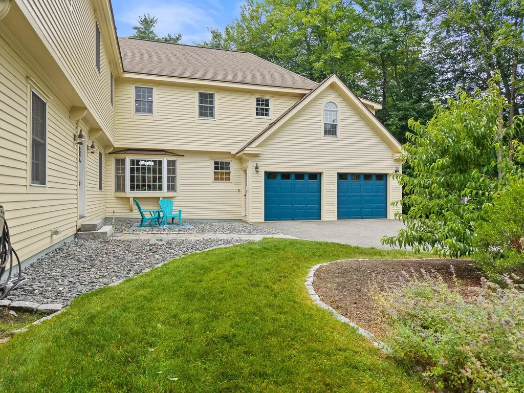 43 Darling Parke Drive Bangor ME 04401