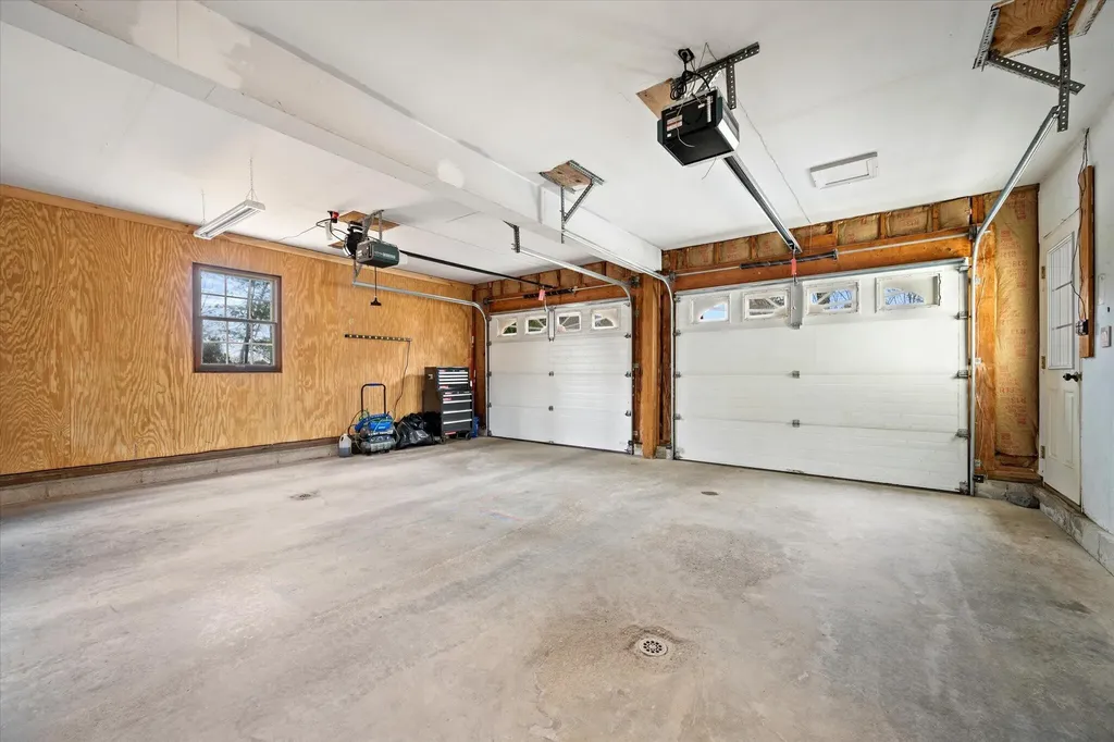 43 Darling Parke Drive Bangor ME 04401