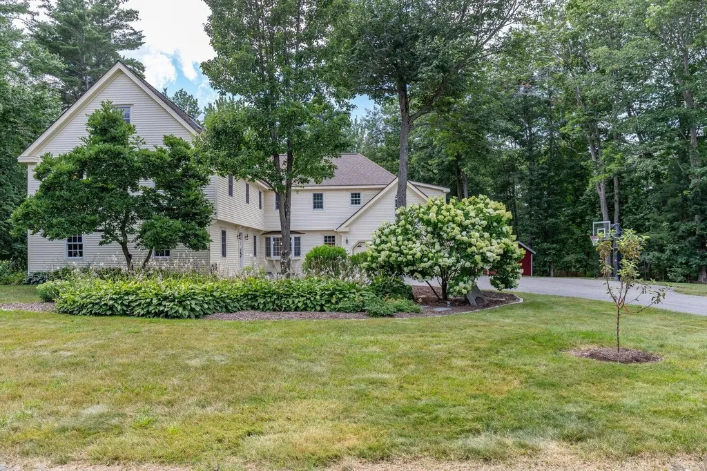 43 Darling Parke Drive Bangor ME 04401